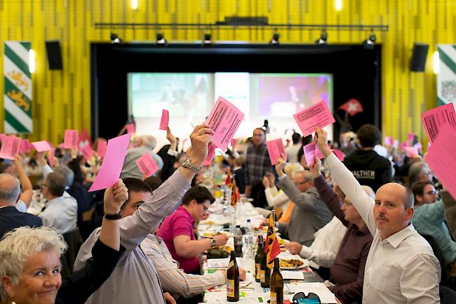 Am Samstag tagte die Delegiertenversammlung der SVP Schweiz in Amriswil. Das Rahmenabkommen mit der EU stand im Fokus.