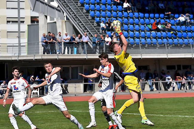 Taugwalder, Korneta und Hrdlicka gegen Fribourg-Hüter Freiburghaus, der FC Naters Oberwallis blieb gegen das Schlusslicht ungefährdet.