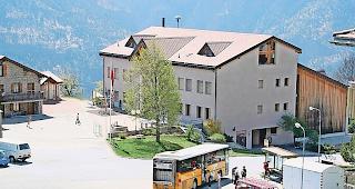 Das Gemeindeb&uuml;ro in Birgisch befindet sich im Schulhaus. Dieser Schalter wird geschlossen. 