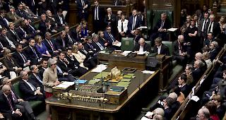 Verl&auml;ngerung des EU-Austritts. Die britische Premierministerin Theresa May muss dem britischen Parlament heute einen Vorschlag vorlegen, um bei den anderen 27 EU-Staaten einen Aufschub des Brexit zu beantragen.