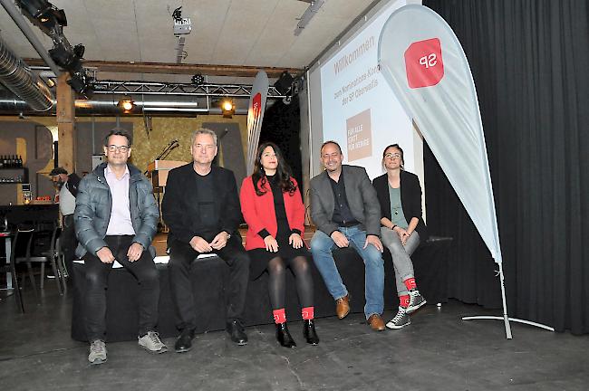 Für die Oberwalliser Linke. Rainer Oggier, Bernhard Imhof, Giuliana Foken, Gilbert Truffer und Claudia Alpiger.