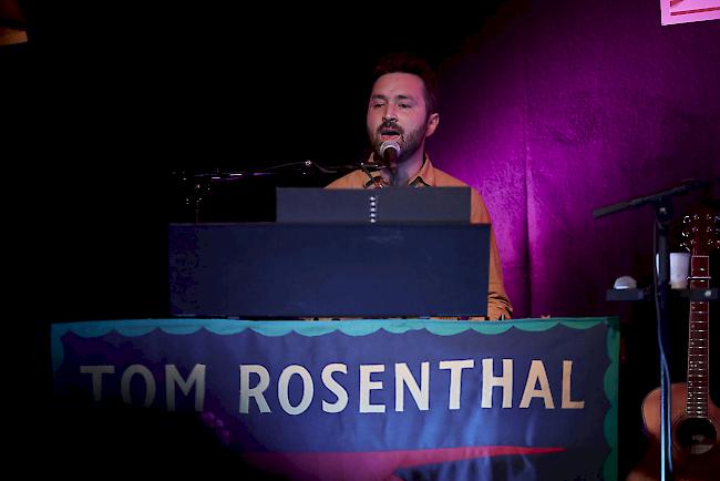 Tom Rosenthal spielte auf der Sunegga ein Konzert im intimen Rahmen