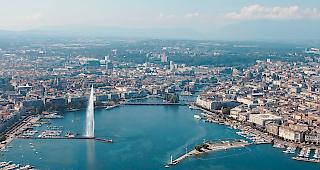 Konsumverhalten. Betr&auml;gt der Genfer Konsum in Frankreich 400 Millionen Franken, so gehen in umgekehrter Richtung 150 Millionen Franken pro Jahr an den Detailhandel diesseits der Grenze.