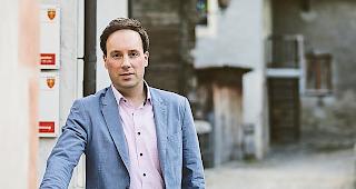 L&ouml;sung gefunden. Gemeinderat Yves Zurwerra fand mit den betroffenen &shy;Hoteliers eine neue L&ouml;sung f&uuml;r ihre Gruppeng&auml;ste.Foto WB/Alain Amherd