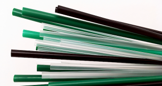 Neue Regelung. Die Stadt Genf verbietet ab 2020 den Verkauf von Einweg-Plastik bei Anl&auml;ssen auf &ouml;ffentlichem Grund.