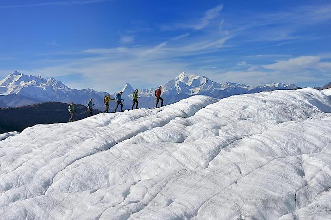 Stärkerer Winter dank hervorragender Schneekonditionen. Schwächerer Sommer auch auf immer kürzere Gäste-Aufenthalte zurückzuführen.