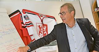 Unter Druck. Norbert Eyer, VR-Pr&auml;sident der EHC Visp Sport AG: &laquo;Ich w&uuml;sste beim besten Willen nicht, wie wir die einst angedachten Investitionsbeitr&auml;ge  heute stemmen sollten.&raquo;