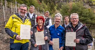 Daniel&nbsp;Roten, Franziska Sigrist-Studer, Heinz Horisberger&nbsp;und Markus&nbsp;Aeschbach&nbsp;(vordere Reihe, von links) mit Edgar Zimmermann,&nbsp;Georges Andenmatten und Michael Gottsponer (hintere Reihe, von links).
