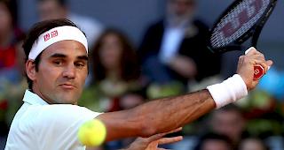 <b>Trotz zwei Matchb&auml;llen.<b/> Roger Federer hat in Madrid gegen Dominic Thiem den Halbfinaleinzug verpasst.