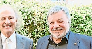 Journalistische Vielfalt wahren. Pr&auml;sident L&eacute;ander Jaggi (links) und der Medienbeauftragte Beat Pfammatter verantworten die Position der SRG-Sektion Wallis mit.Foto wb