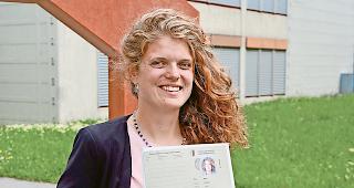 Bestanden. Chantal Briw darf sich seit Samstag Walliser J&auml;gerin nennen. 