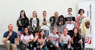 Gewinner des Klassenwettbewerbs &laquo;Experiment Nichtrauchen&raquo;: Schulklasse aus Kippel. 