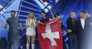 Luca H&auml;nni und andere Finalisten stehen am Donnerstag nach dem zweiten Halbfinale des 64. Eurovision Song Contest (ESC) in Tel Aviv, Israel, auf der B&uuml;hne.