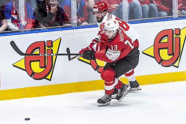 Nico Hischier gegen Nikita Kutscherow: Die Schweizer mussten sich von den Russen dominieren lassen.