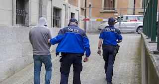 40 Monate Haft. Das Bezirksgericht Siders spricht den ehemaligen OS-Lehrer schuldig.