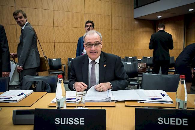 Für Bundesrat Guy Parmelin ist klar: Für den vorliegenden Text des Rahmenabkommens mit der EU gibt es keine Mehrheit. Deshalb müsse man erneut mit Brüssel verhandeln.