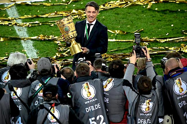 Meister und Pokalsieger. Niko Kovac holte in dieser Saison mit dem FC Bayern München das Double. Auch nächste Saison wird er an der Seitenlinie des Rekordmeisters stehen.