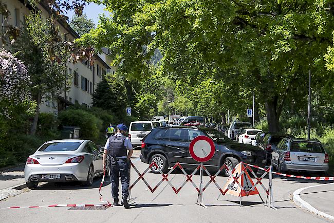 Zürich Kreis 3: Drei Tote bei Geiselnahme. 