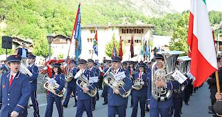 Die neue Uniform der MG Belalp Naters im Retro-Design.