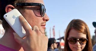 Kostenfalle. Wer im Ausland telefoniert oder surft, &uuml;berlebt mitunter eine b&ouml;se &Uuml;berraschung.