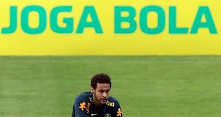 Am brasilianischen Superstar Neymar haften schwere Vorw&uuml;rfe. Eine Frau beteuert, der Fussballer habe sie vergewaltigt.