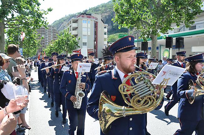 Die MG Belalp Naters beim Marschmusikwettbewerb.