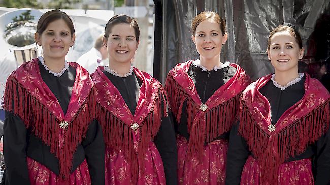 Sandrine Karlen (28), Vanessa Juon (28), Simona Lorenz (29) und Deborah Leiggener (28), Törbel.