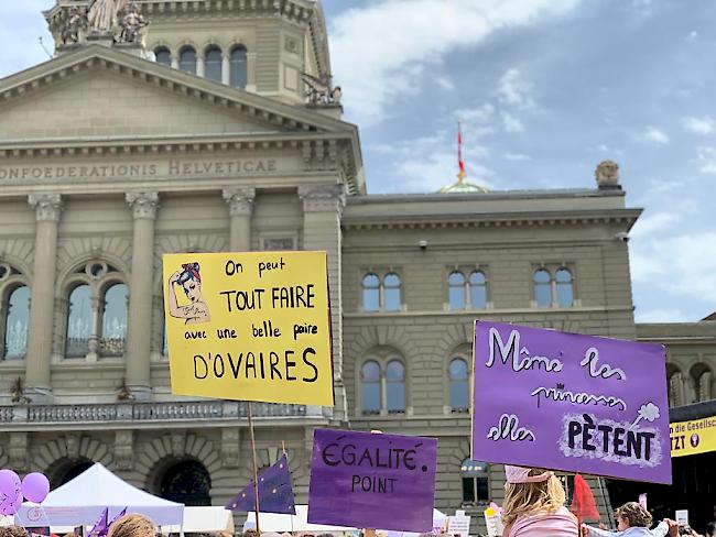 Impressionen vom Frauenstreik in Bern.