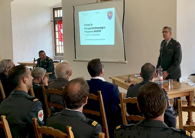 Der Chef des Armeestabes Claude Meier an der GV der Oberwalliser Offiziersgesellschaft