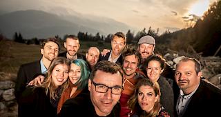 Medienteam. Kanal&thinsp;9 ist nach einem Jahrzehnt in den Stuben angekommen.