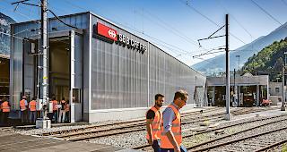 Neubau. Das Servicecenter (im Hintergrund) liess sich die SBB rund 4,5 Millionen Franken kosten &ndash; die Waschanlage war ihrerseits mehr als doppelt so teuer.Foto wb/andrea soltermann