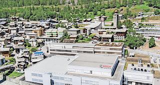 Die Werksleitung der Scintilla-Werke hat am Mittwoch die Belegschaft dar&uuml;ber informiert, dass das Werk in St. Niklaus von einem Fall von Coronavirus betroffen ist. F&uuml;nf Mitarbeiter &nbsp;sind deshalb unter Quarant&auml;ne gestellt worden.