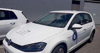 Der gesponserte VW e-Golf kann bis Ende Jahr f&uuml;r 18 Franken pro Tag gemietet werden.