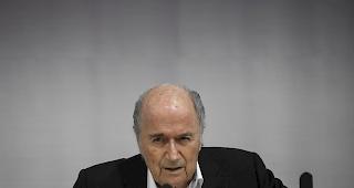 Beh&ouml;rden untersuchen derzeit offenbar hartn&auml;ckig die Vergabe der Fussball-WM 2022 nach Katar. Blatter: "Ich habe geh&ouml;rt, dass sie mit mir sprechen m&ouml;chten."