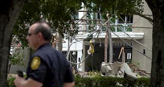 Eine Explosion in einem Einkaufszentrum in Florida fordert zahlreiche Verletzte. 