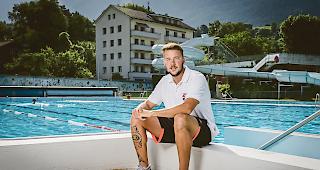 Walliser Wurzeln. Mauricio Eggels Vorfahre wanderte vor &uuml;ber 160 Jahren nach Argentinien aus. Er ging nun den entgegengesetzten Weg und arbeitet als Bademeister in der Briger Geschina. 