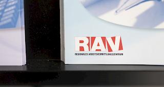 Vor allem im Gastgewerbe und in der Baubranche hat die Arbeitslosenquote im Wallis im vergangenen Monat abgenommen. 