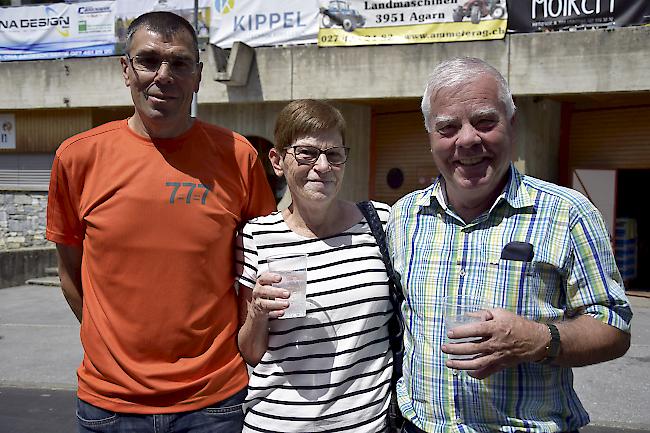 Stefan Grand (64), Elsbeth Franz (62) und Franz Metry (68) aus Susten.