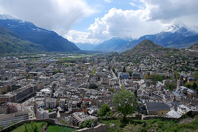 Ein weiterer Hitzetag im Wallis. Am Montag stieg das Thermometer in Sitten auf 30,2 Grad an. 