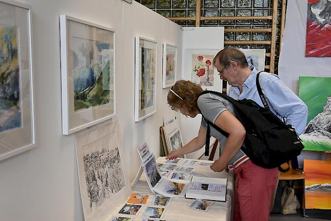 Impressionen vom ersten Tag des Kunstfestivals Bellwald.