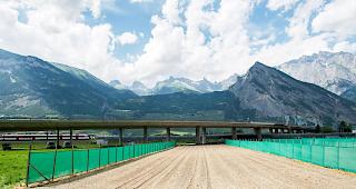 Das Viadukt bei Riddes bleibt f&uuml;r Fahrzeuge mit einem Gesamtgewicht von &uuml;ber 3,5 Tonnen voraussichtlich bis Ende Jahr gesperrt.