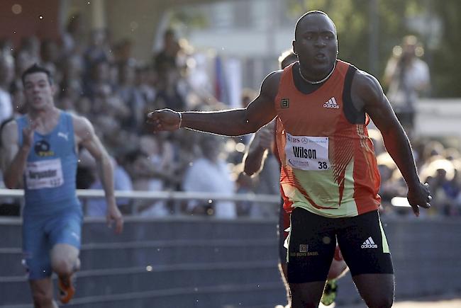 Der Basler Top-Sprinter Alex Wilson verzichtet wegen Knieschmerzen auf das Citius-Meeting von diesem Samstag in Bern und die Team-EM in der kommenden Woche im polnischen Bydgoszcz.