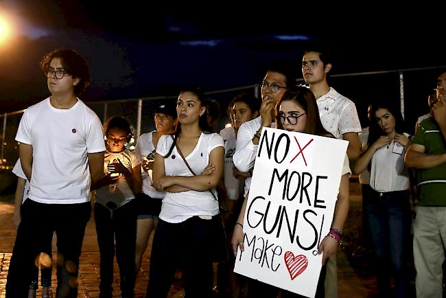 Bei einem Amoklauf in einem Einkaufszentrum in der texanischen Stadt El Paso sind nach offiziellen Angaben mindestens 20 Personen getötet worden.   Foto keystone