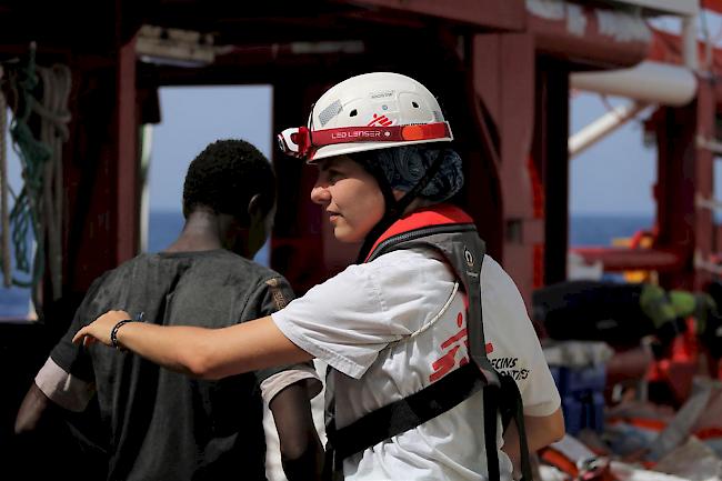 SOS Méditerranée und Ärzte ohne Grenzen waren am 4. August zum ersten Einsatz mit der unter norwegischer Flagge fahrenden «Ocean Viking» von Marseille aus in See gestochen.