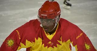 Der HC Siders und St&uuml;rmer Auguste Impose schlugen die Freiburger W&ouml;lfe.