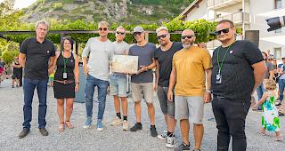 <b>Grosse Ehre.</b> Sunrise Avenue mit ihrem Stern f&uuml;r den Walk of Stars in Gampel.