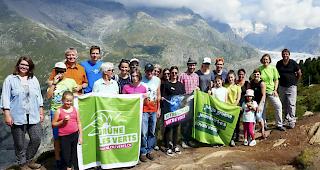 Lancierung der Wahlkampagne der Gr&uuml;nen Wallis vor dem Grossen Aletschgletscher.