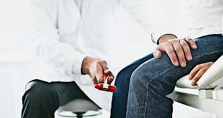 In zahlreichen Oberwalliser Gemeinden wird fieberhaft nach einem Dorfarzt gesucht.