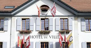 Das Gemeindehaus von Moutier. Gericht spricht im Zusammenhang mit der Abstimmung von 2017 von "schweren Rechtsverletzungen".