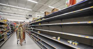 Hurrikan "Dorian" zieht auf Florida zu. Dort kommt es zu Hamsterk&auml;ufen und langen Schlangen an den Tankstellen. 